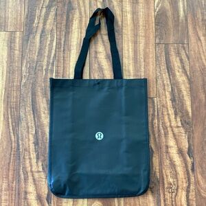 ❤️ Lululemon Large New Black and White Bag NWOT